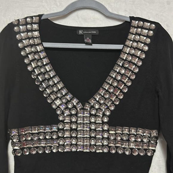 I.N.C International Concepts Silk Blend Black Long Sleeve V-Neck Top Size Medium - Picture 2 of 5